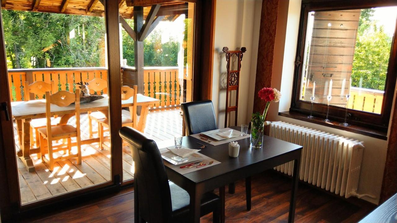 Bed and Breakfast Domaine De L'Olifant Champanges Exterior foto