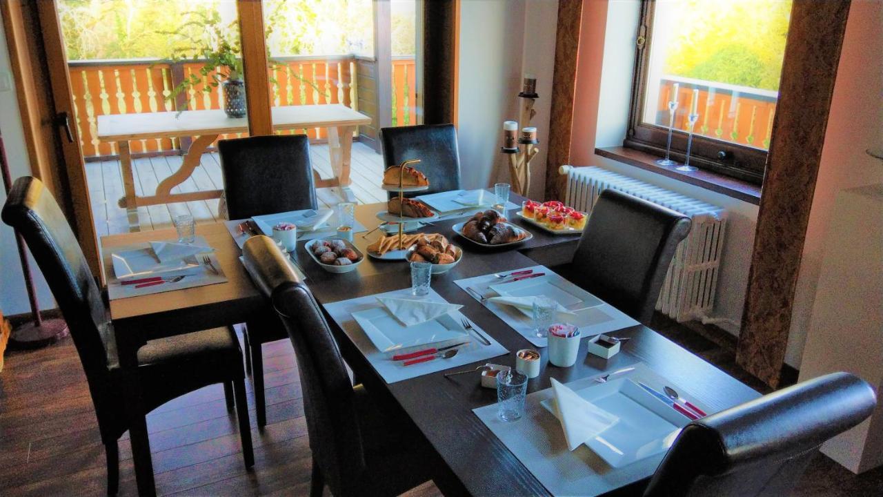 Bed and Breakfast Domaine De L'Olifant Champanges Exterior foto