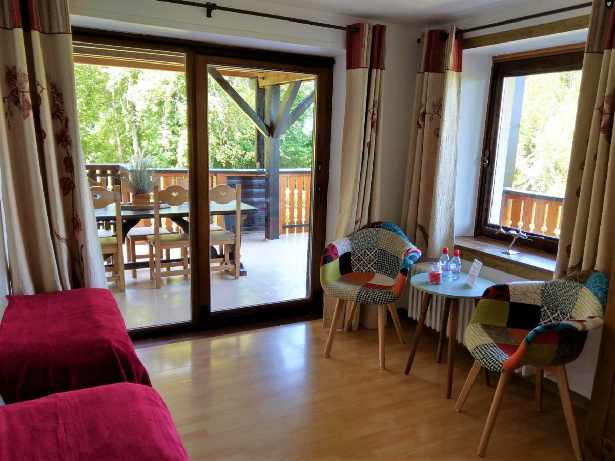 Bed and Breakfast Domaine De L'Olifant Champanges Exterior foto