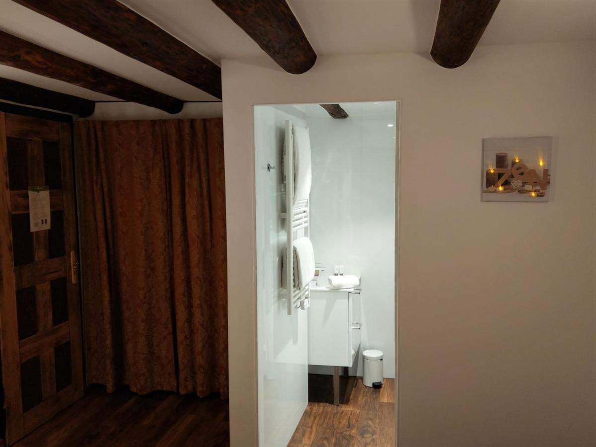 Bed and Breakfast Domaine De L'Olifant Champanges Exterior foto